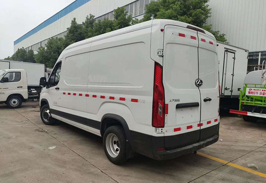 上汽大通V90面包冷藏車(chē)廂體圖片