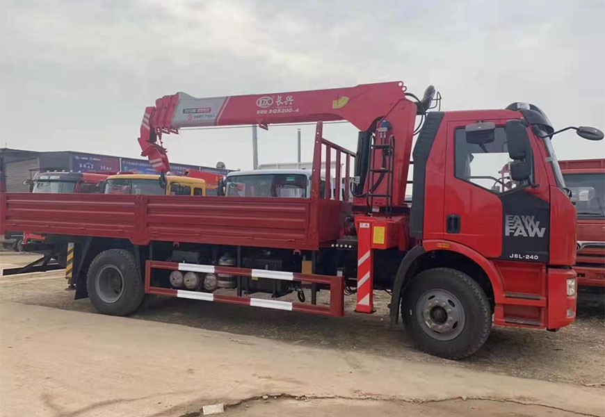 解放J6單橋隨車(chē)吊