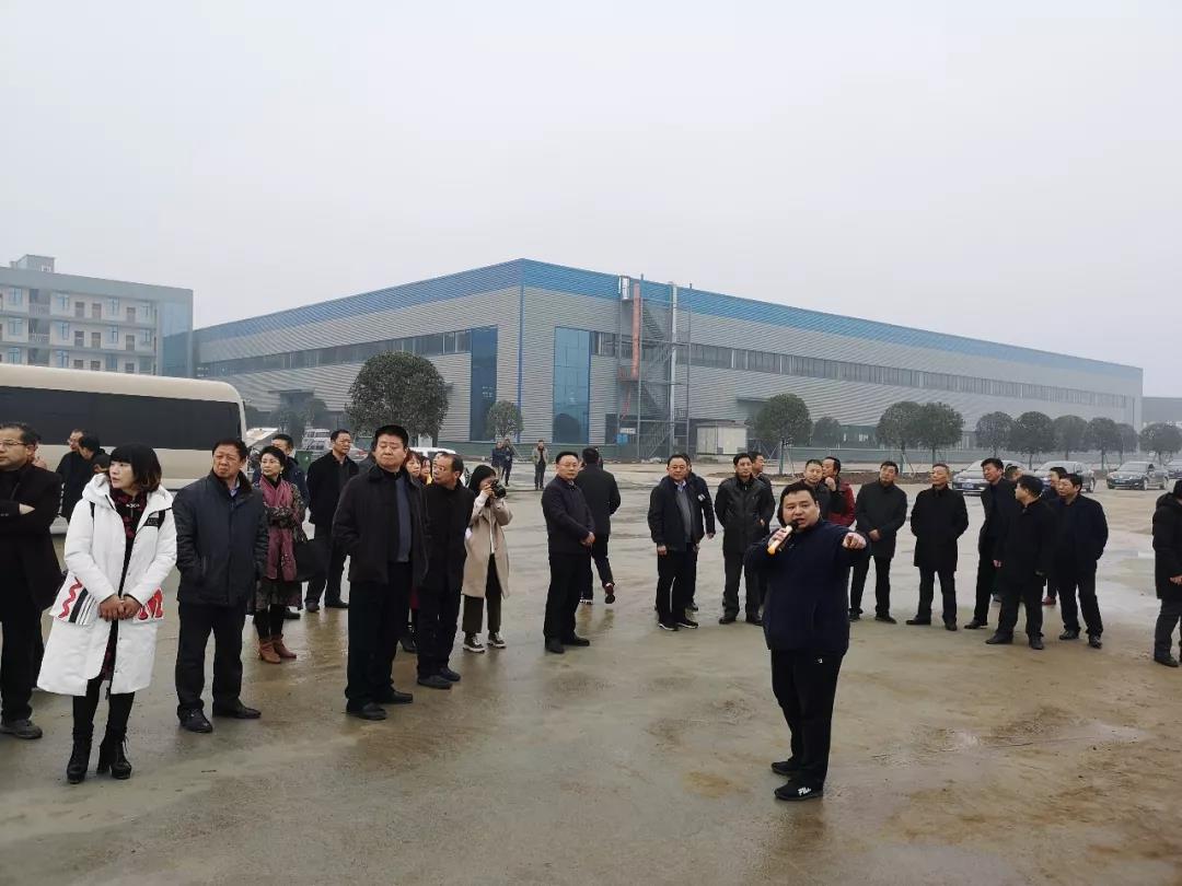 隨州市委、市人大代表團(tuán)蒞臨程力集團(tuán)商用車產(chǎn)業(yè)園視察